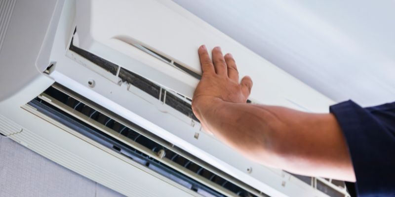 Como fazer a limpeza do ar condicionado em Piracicaba